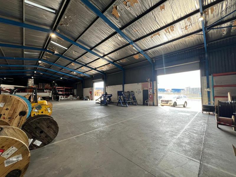 To Let Commercial Property for Rent in Neave Industrial Eastern Cape